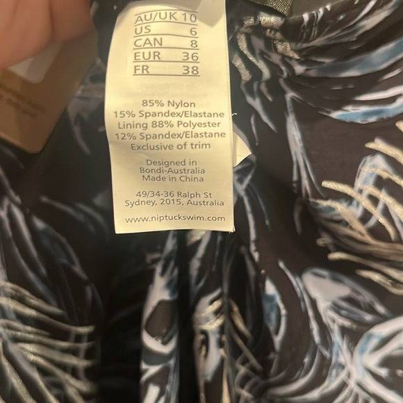 New Niptuck Women’s Slimming Tummy Control One Piece Swimsuit Size 6 NWT - Picture 10 of 13